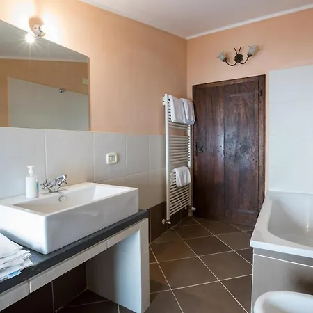 Borgo Colognola - Dimora Storica Pension Cenerente Buitenkant foto