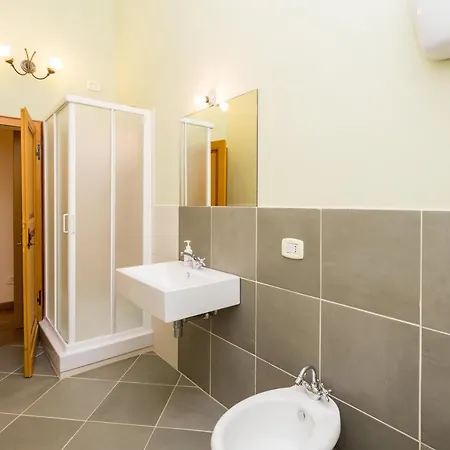Borgo Colognola - Dimora Storica Pension Cenerente Buitenkant foto