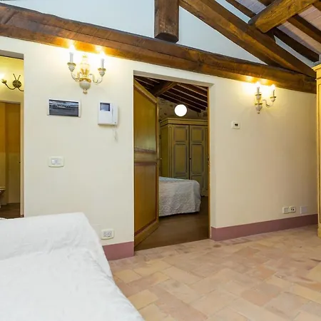 Borgo Colognola - Dimora Storica Pension Cenerente Buitenkant foto