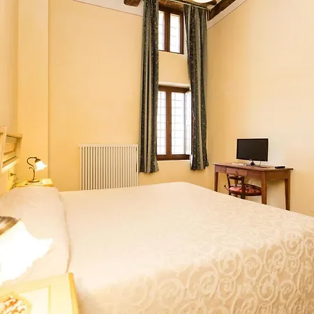 Borgo Colognola - Dimora Storica Pension Cenerente Buitenkant foto