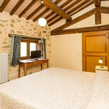 Borgo Colognola - Dimora Storica Pension Cenerente Buitenkant foto