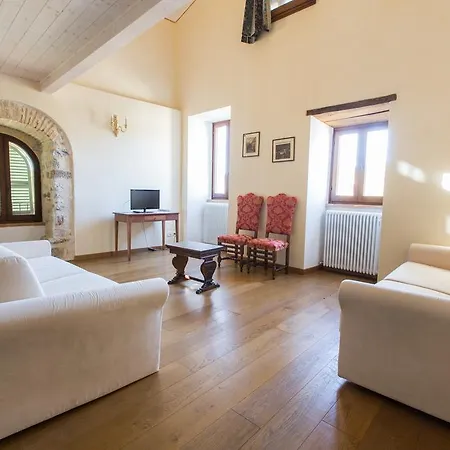 Borgo Colognola - Dimora Storica Pension Cenerente Buitenkant foto