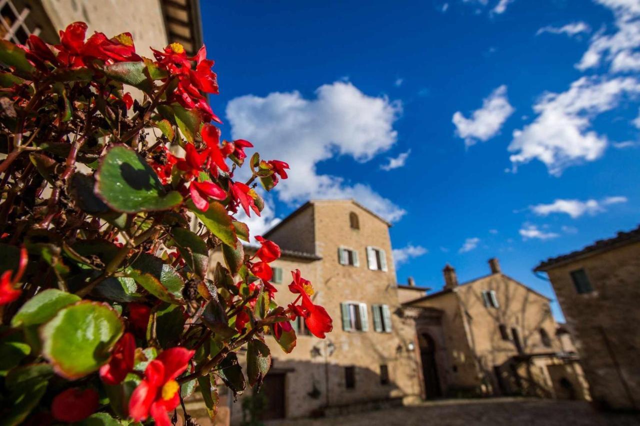 Borgo Colognola - Dimora Storica Cenerente